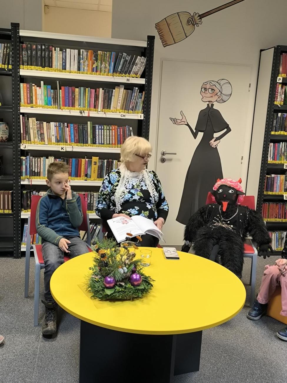 Knihovna - autorské čtení 2.A a 2.B