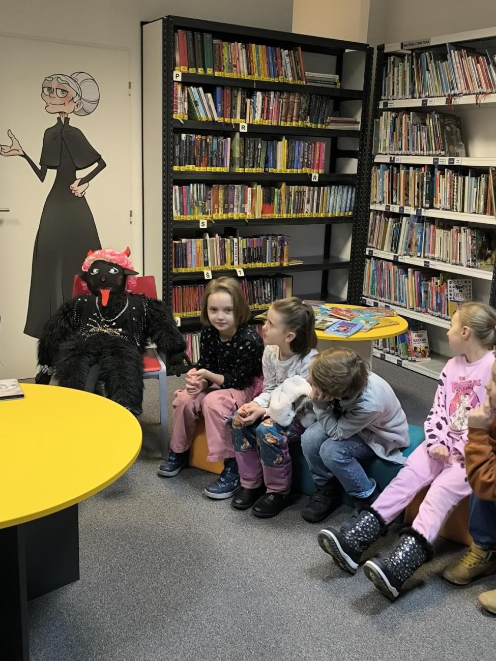 Knihovna - autorské čtení 2.A a 2.B