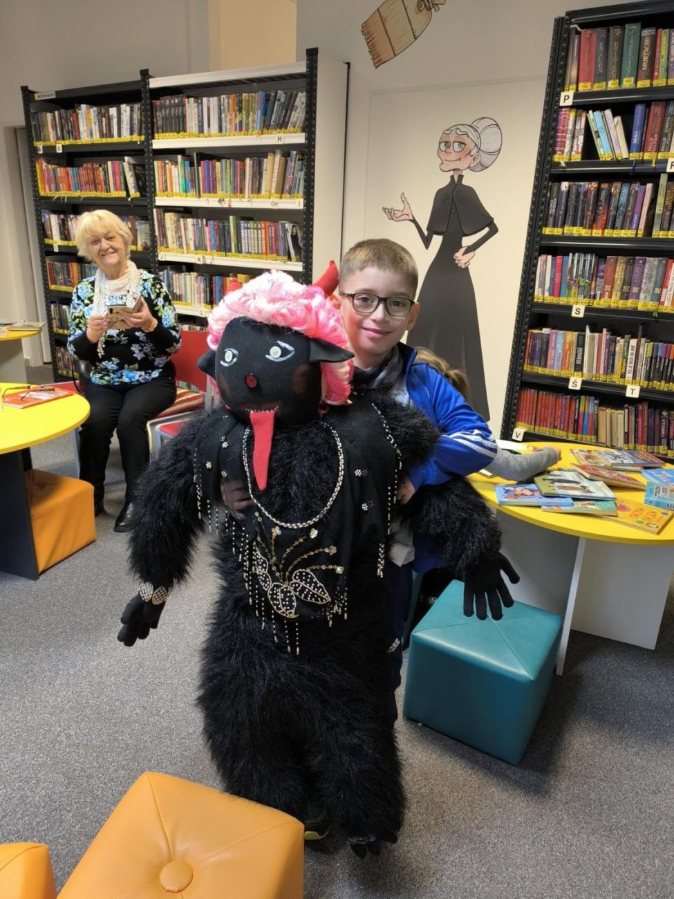 Knihovna - autorské čtení 2.A a 2.B