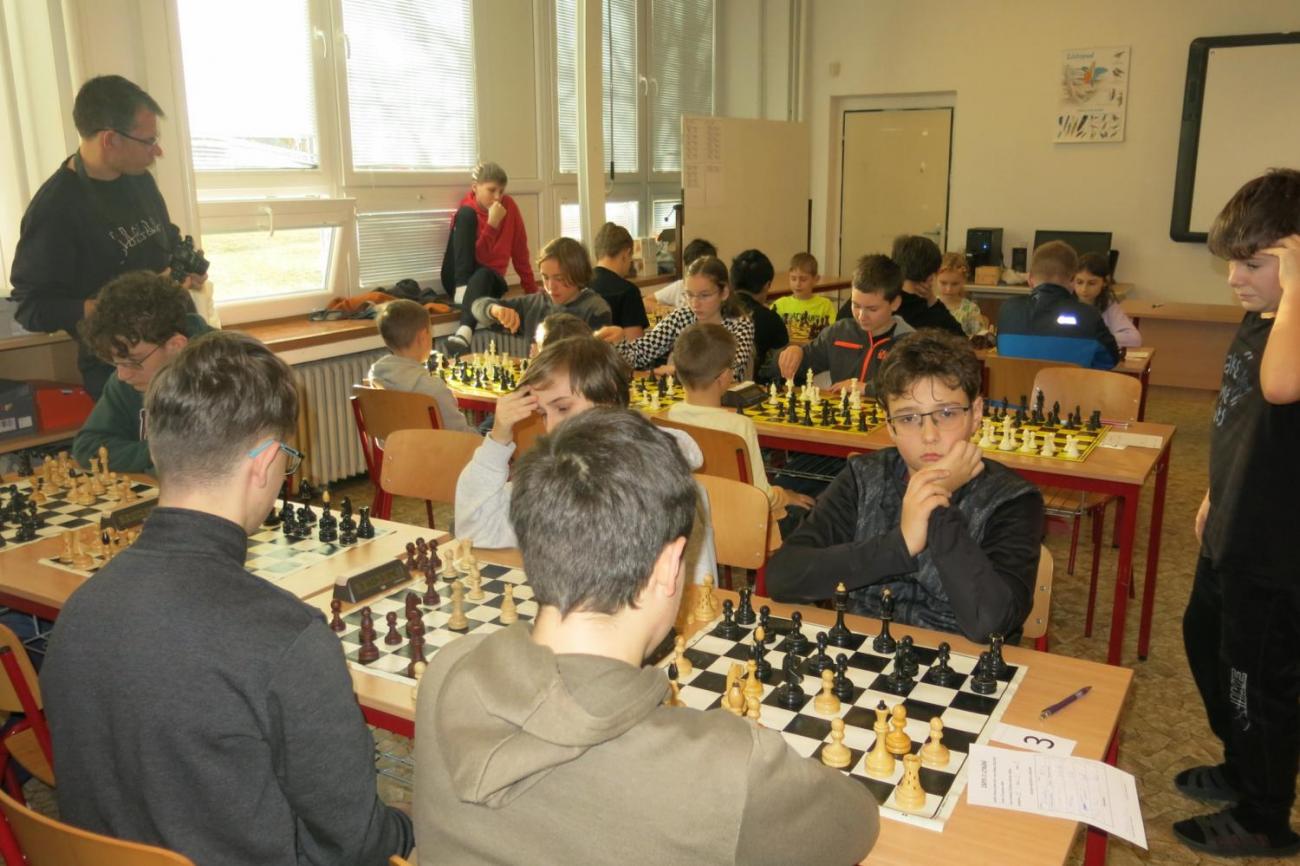 Okresní přebor školních týmů v šachu ve školním roce 2024/2025