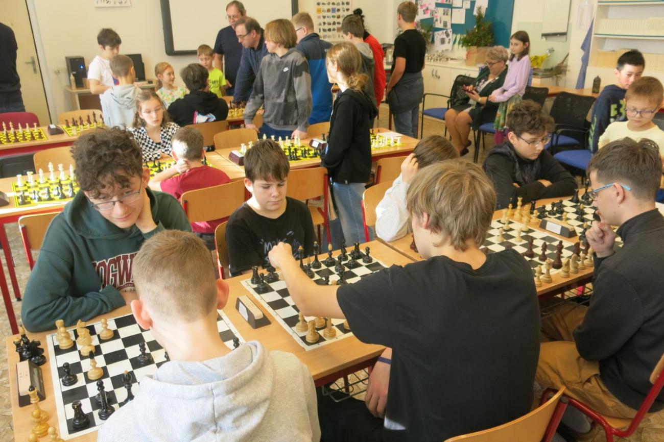 Okresní přebor školních týmů v šachu ve školním roce 2024/2025