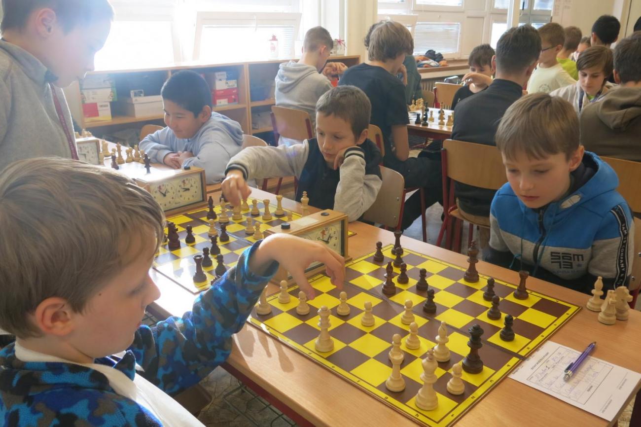 Okresní přebor školních týmů v šachu ve školním roce 2024/2025