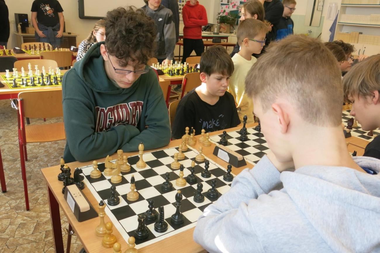 Okresní přebor školních týmů v šachu ve školním roce 2024/2025