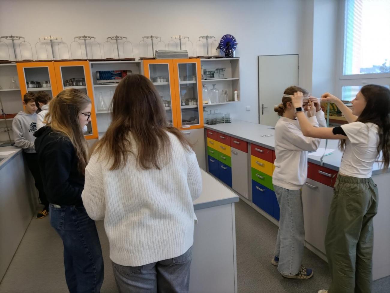 Fyzika 6. ročník - praktická měření délky 