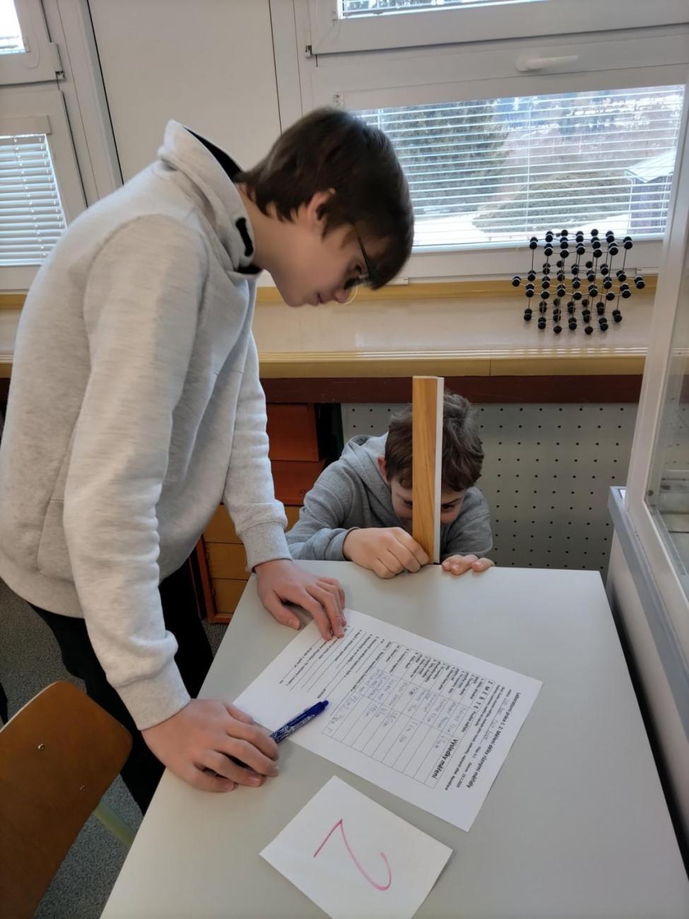 Fyzika 6. ročník - praktická měření délky 