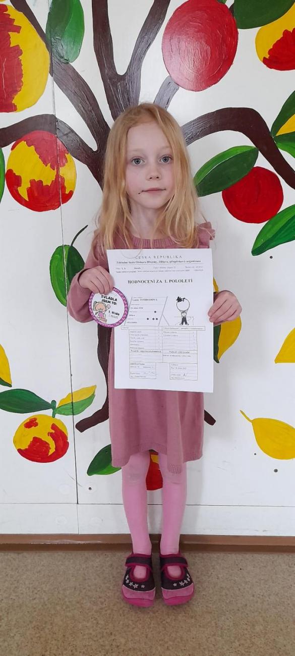 Pololetní vysvědčení prvňáčků - 1. A, B, C