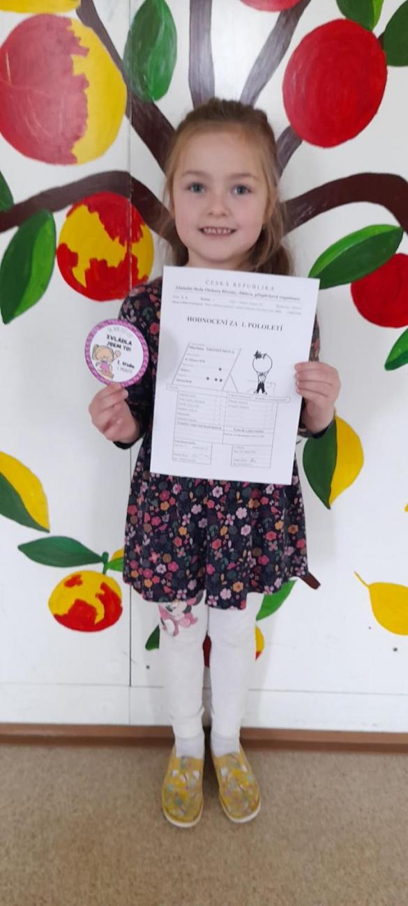 Pololetní vysvědčení prvňáčků - 1. A, B, C