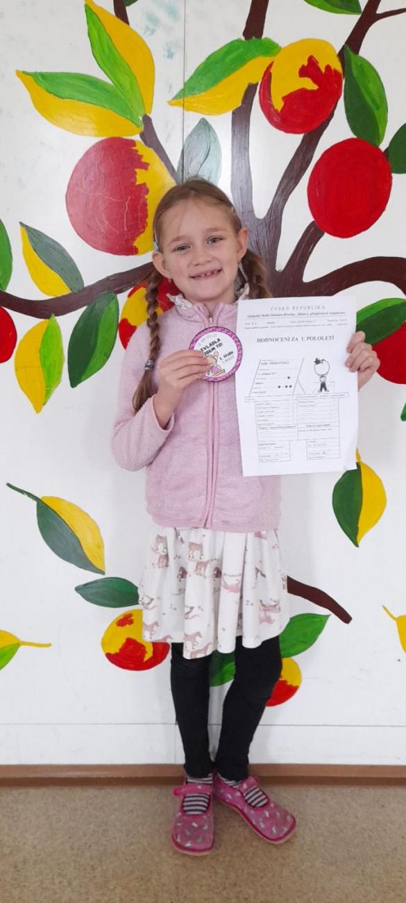 Pololetní vysvědčení prvňáčků - 1. A, B, C