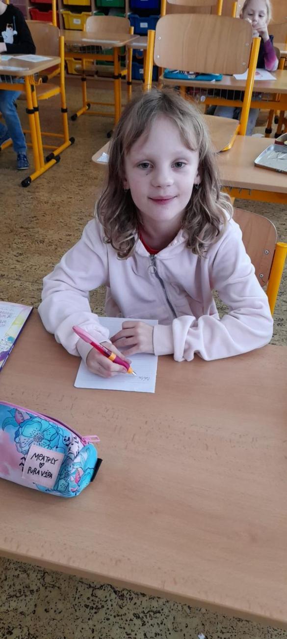 Pololetní vysvědčení prvňáčků - 1. A, B, C