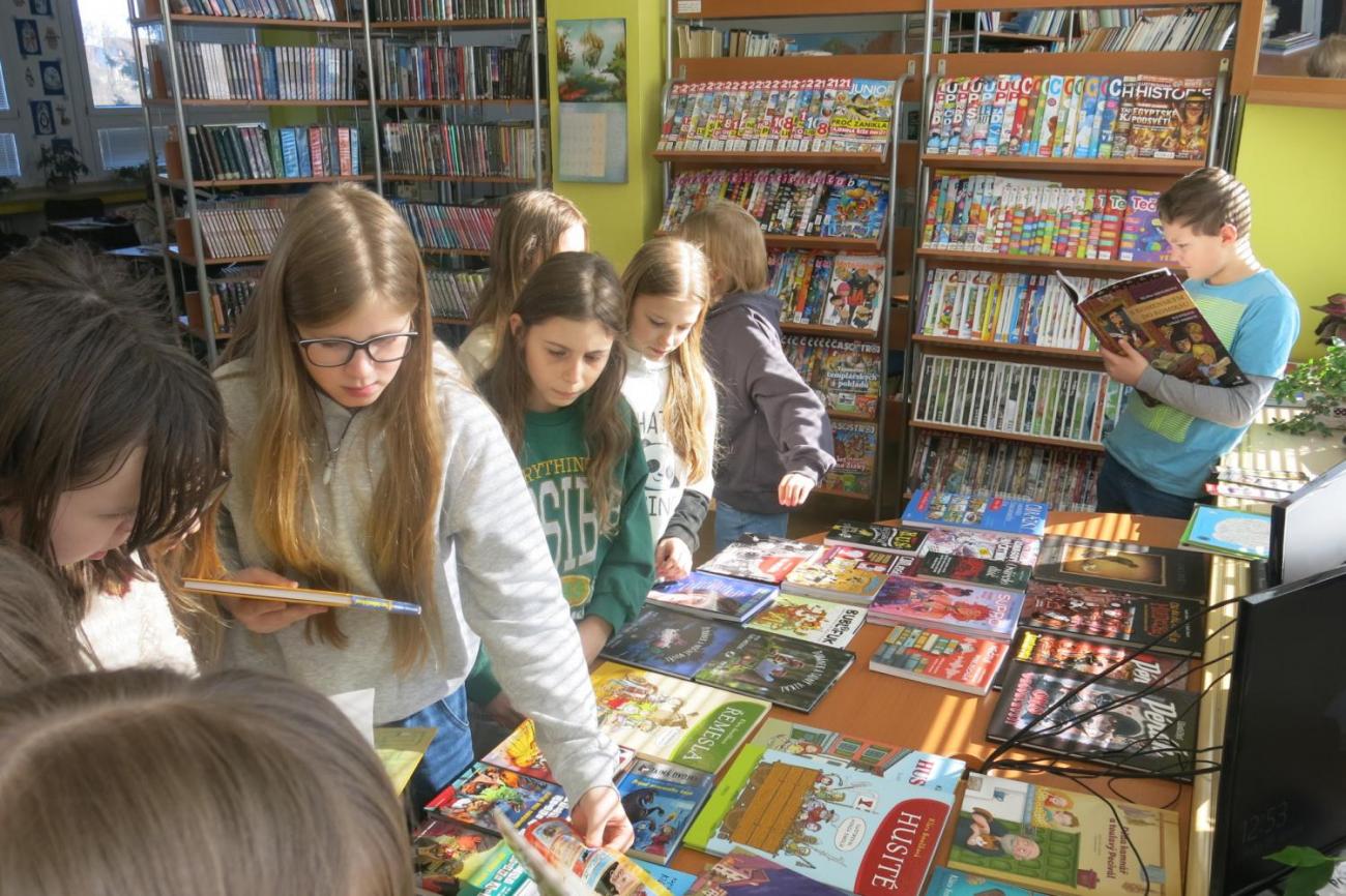 Beseda se spisovatelkou Klárou Smolíkovou – Mluvíme v bublinách