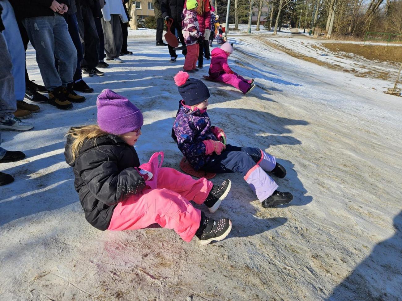 1.C – Sněhové radovánky s deváťáky