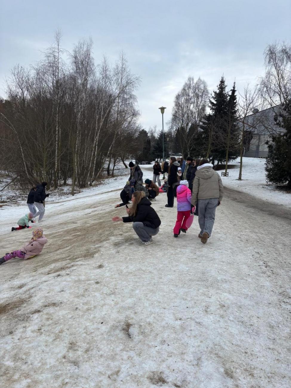 Zimní radovánky 1.B a 9.B