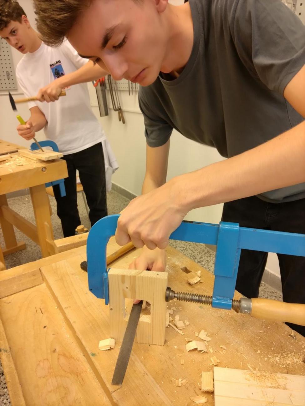 Práce s dřevem – dlabání, 9. roč.