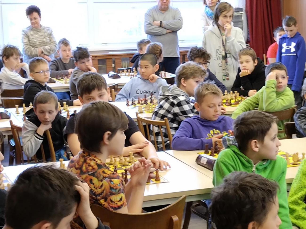 Šachy – krajské kolo, 2. místo