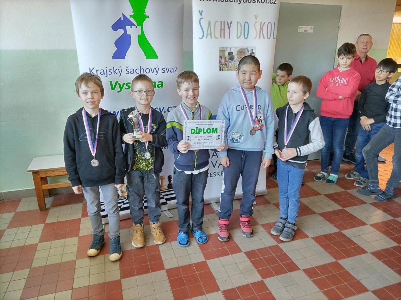 Šachy – krajské kolo, 2. místo
