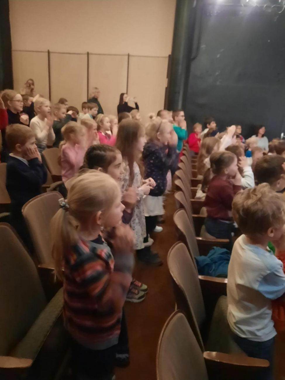 Prvňáčci v Divadle Na Kopečku