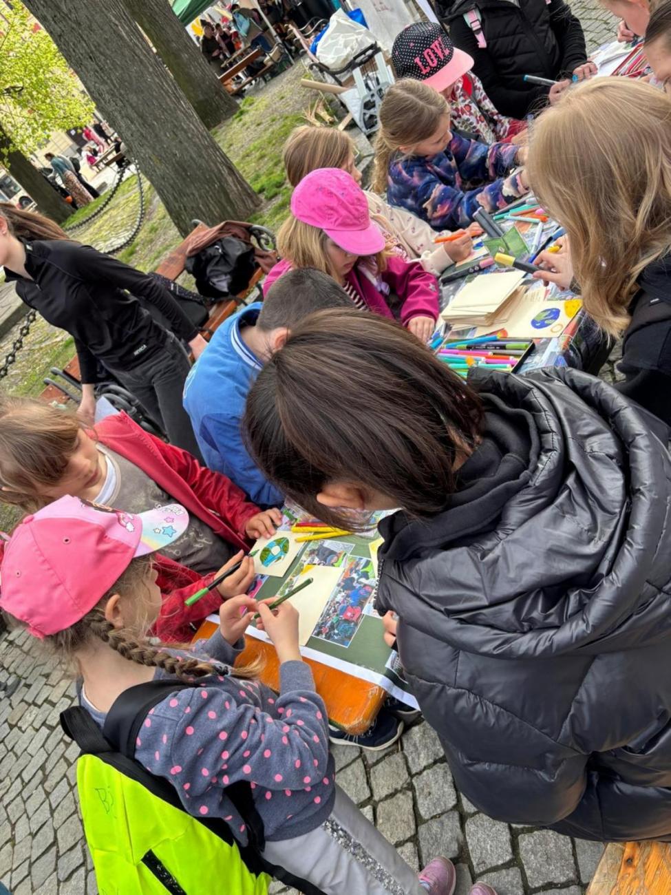 Den Země  1.B a 1.C