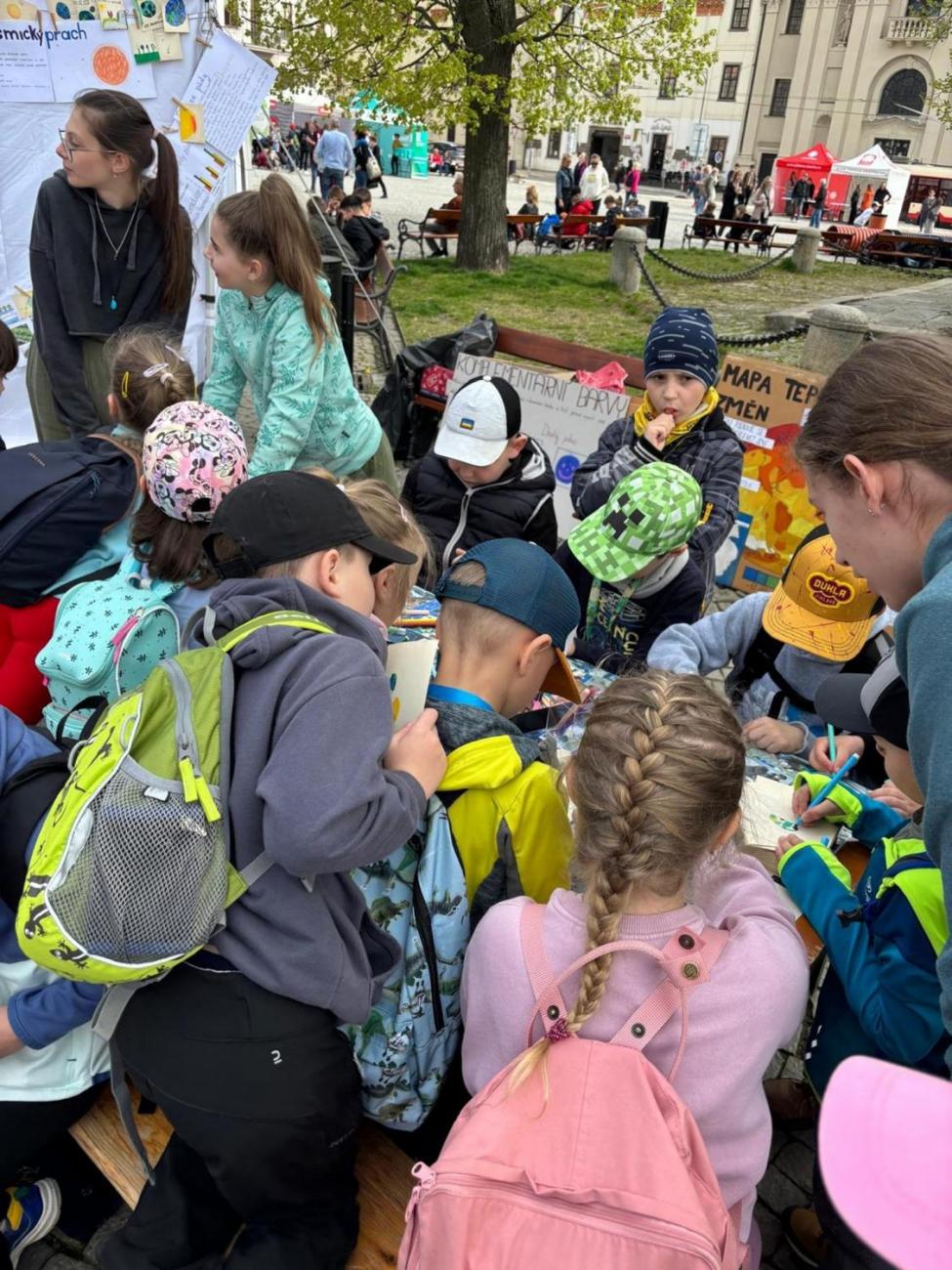 Den Země  1.B a 1.C