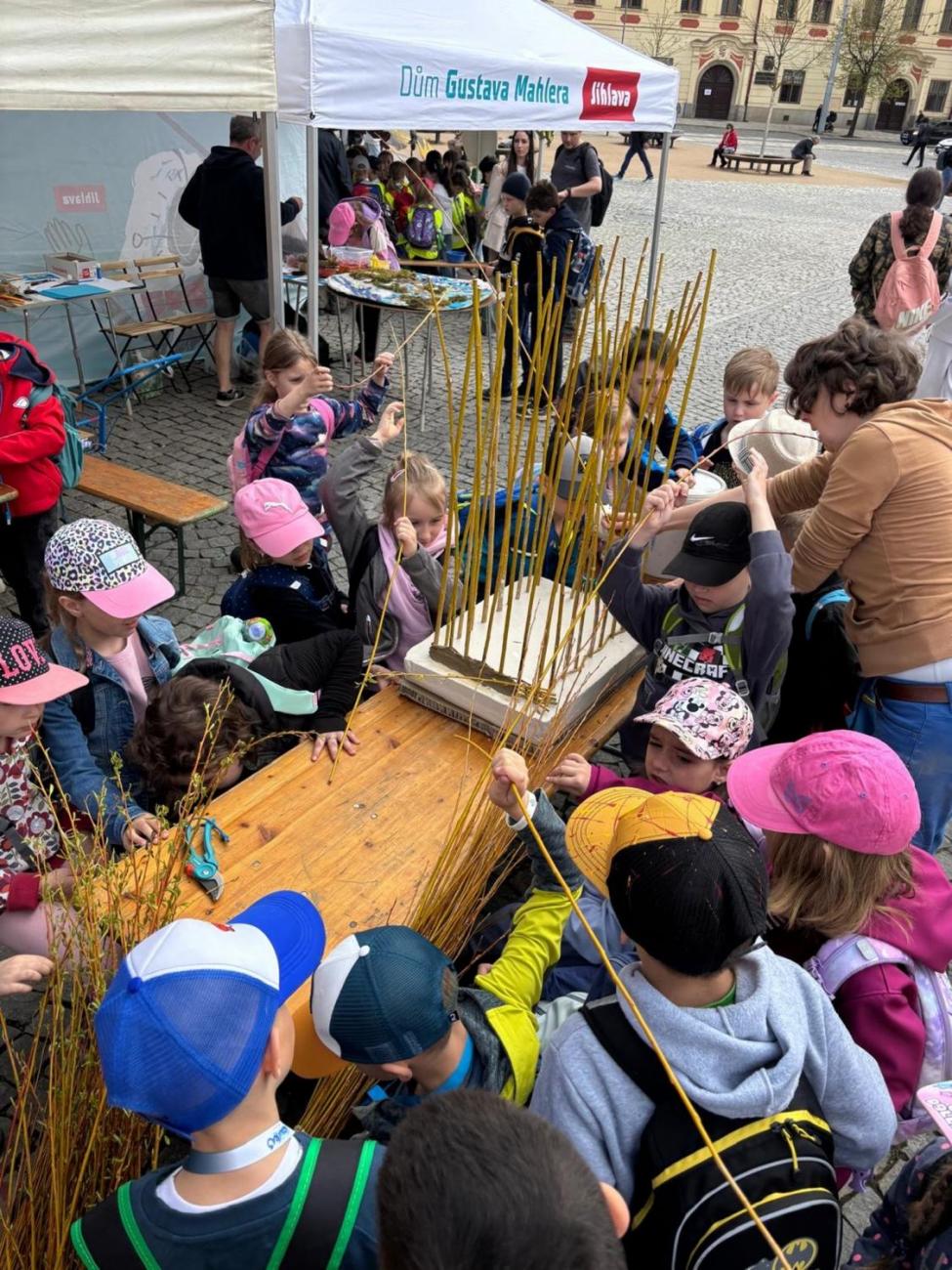 Den Země  1.B a 1.C