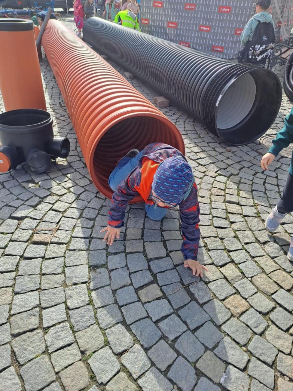 Den Země  1.B a 1.C