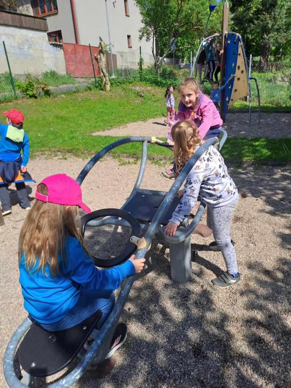 Jarní turistický den 1.C