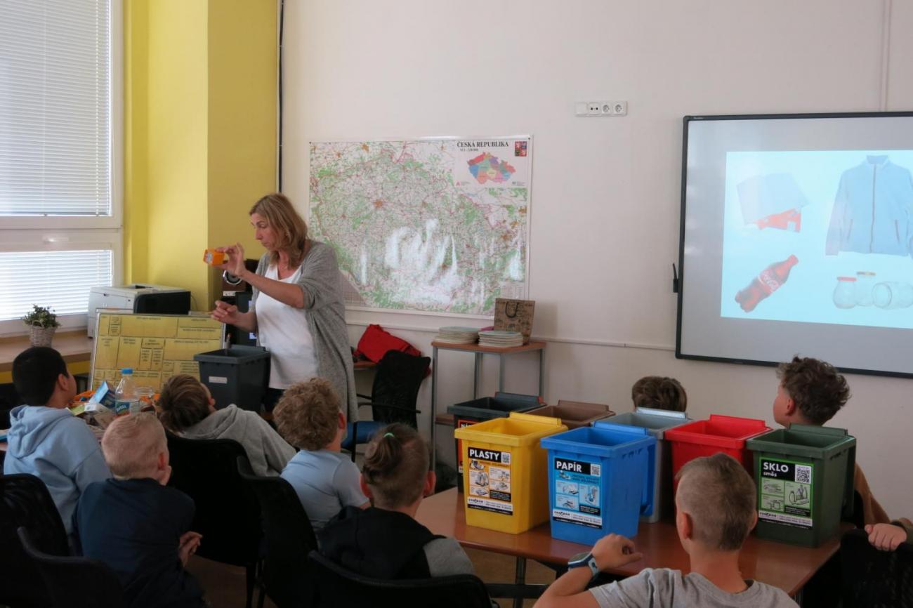 Tonda Obal na cestách – vzdělávací program o třídění odpadu