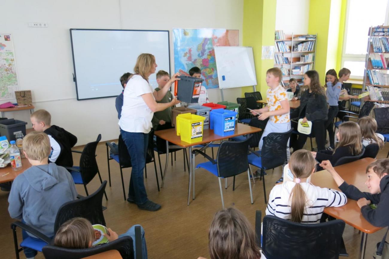 Tonda Obal na cestách – vzdělávací program o třídění odpadu