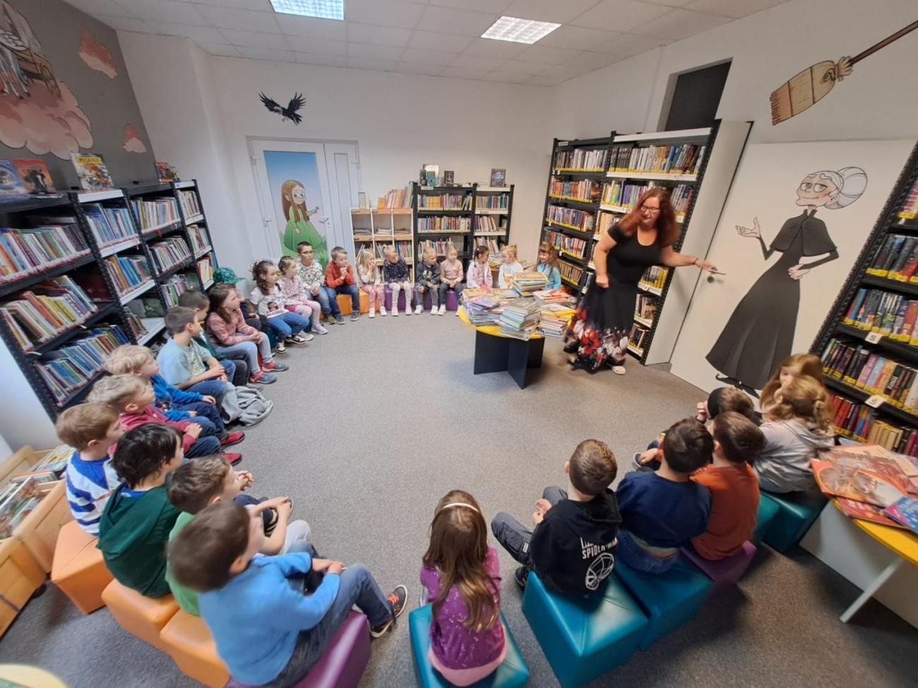 Prvňáčci z 1.C byli slavnostně pasováni na čtenáře