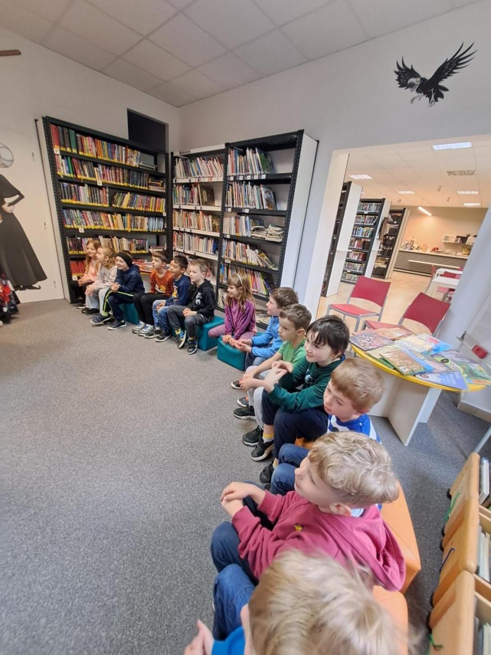 Prvňáčci z 1.C byli slavnostně pasováni na čtenáře