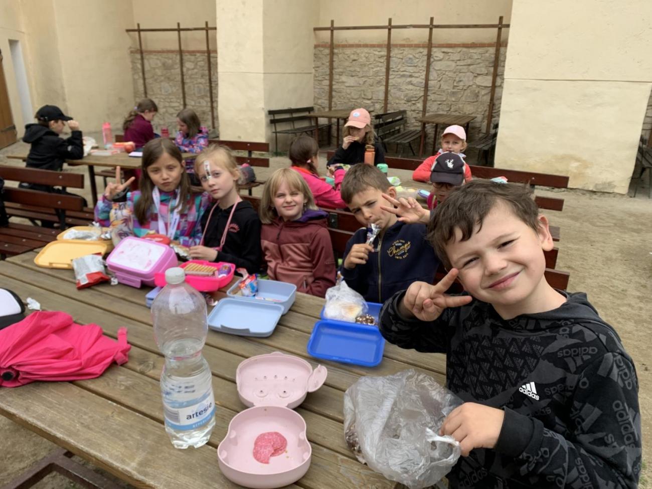 Výlet na hrad Roštejn  2.B