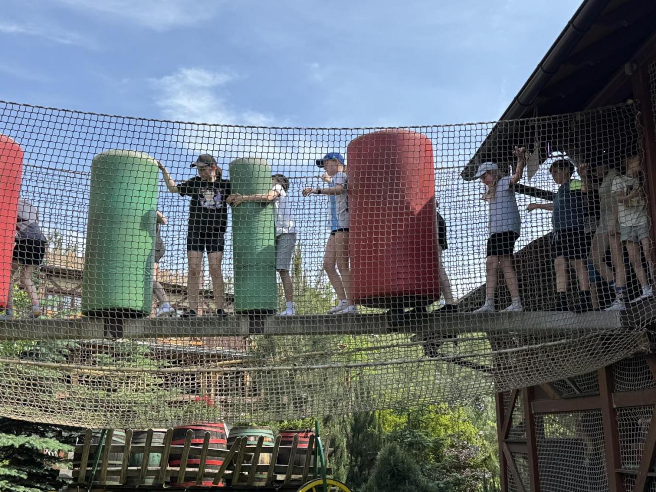 Školní výlet do outdoorového resortu Březová  5.A a 5.B