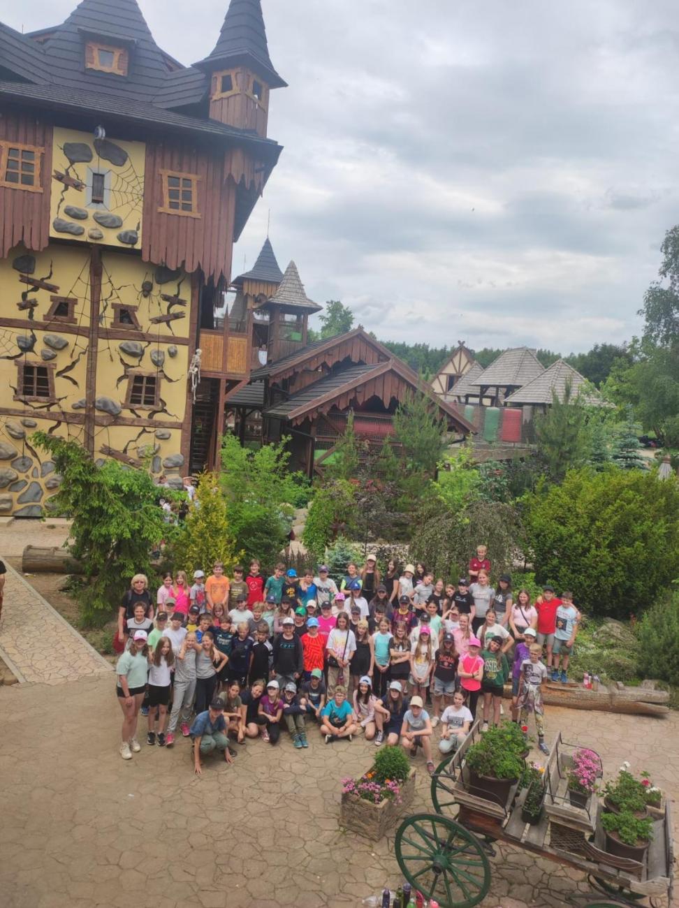 Školní výlet do outdoorového resortu Březová  5.A a 5.B