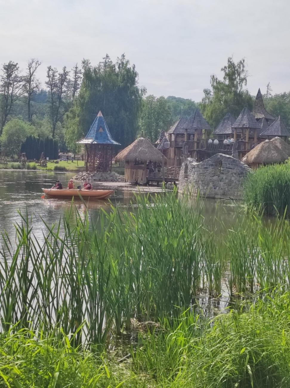 Školní výlet do outdoorového resortu Březová  5.A a 5.B