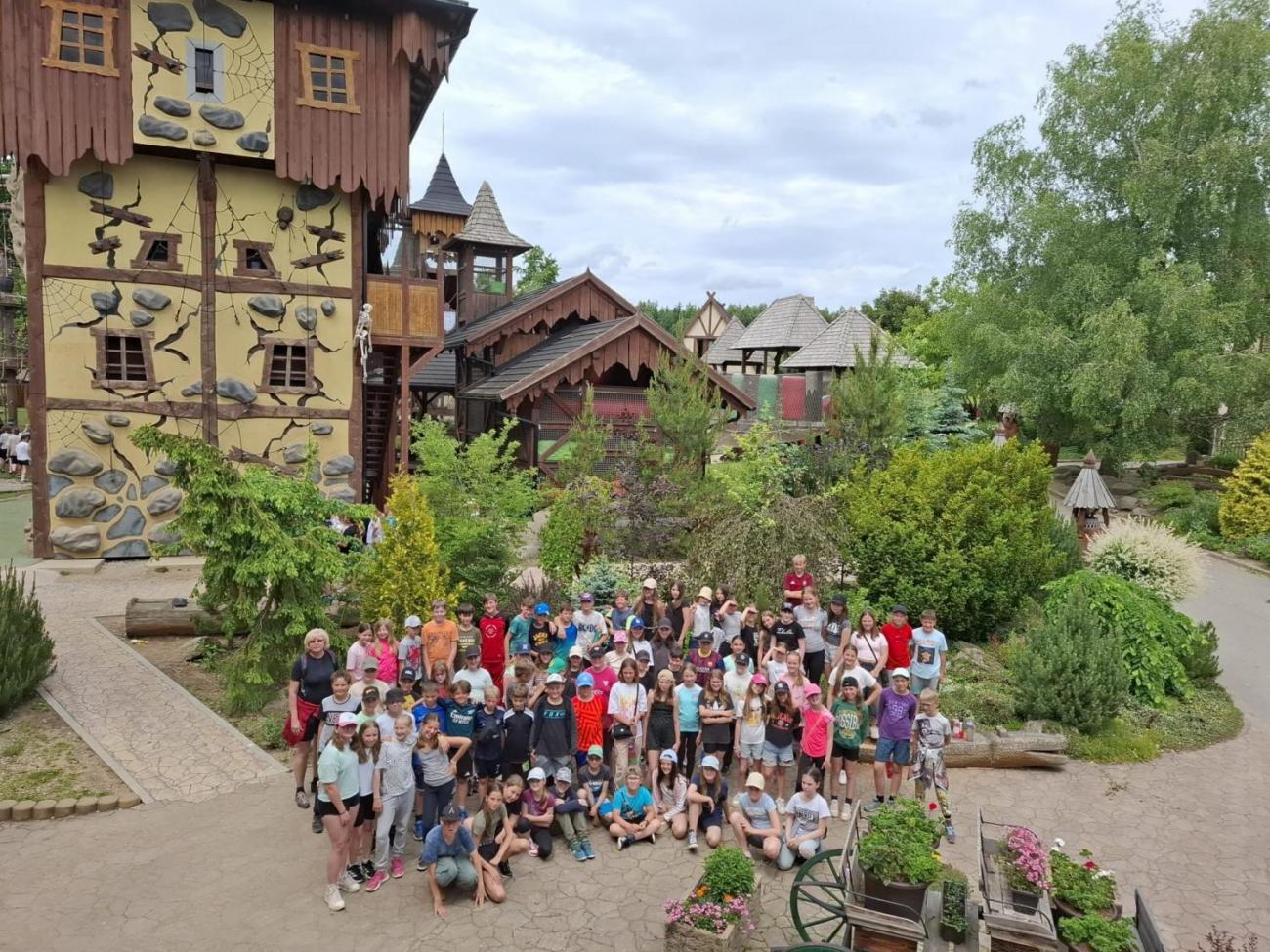 Školní výlet do outdoorového resortu Březová  5.A a 5.B