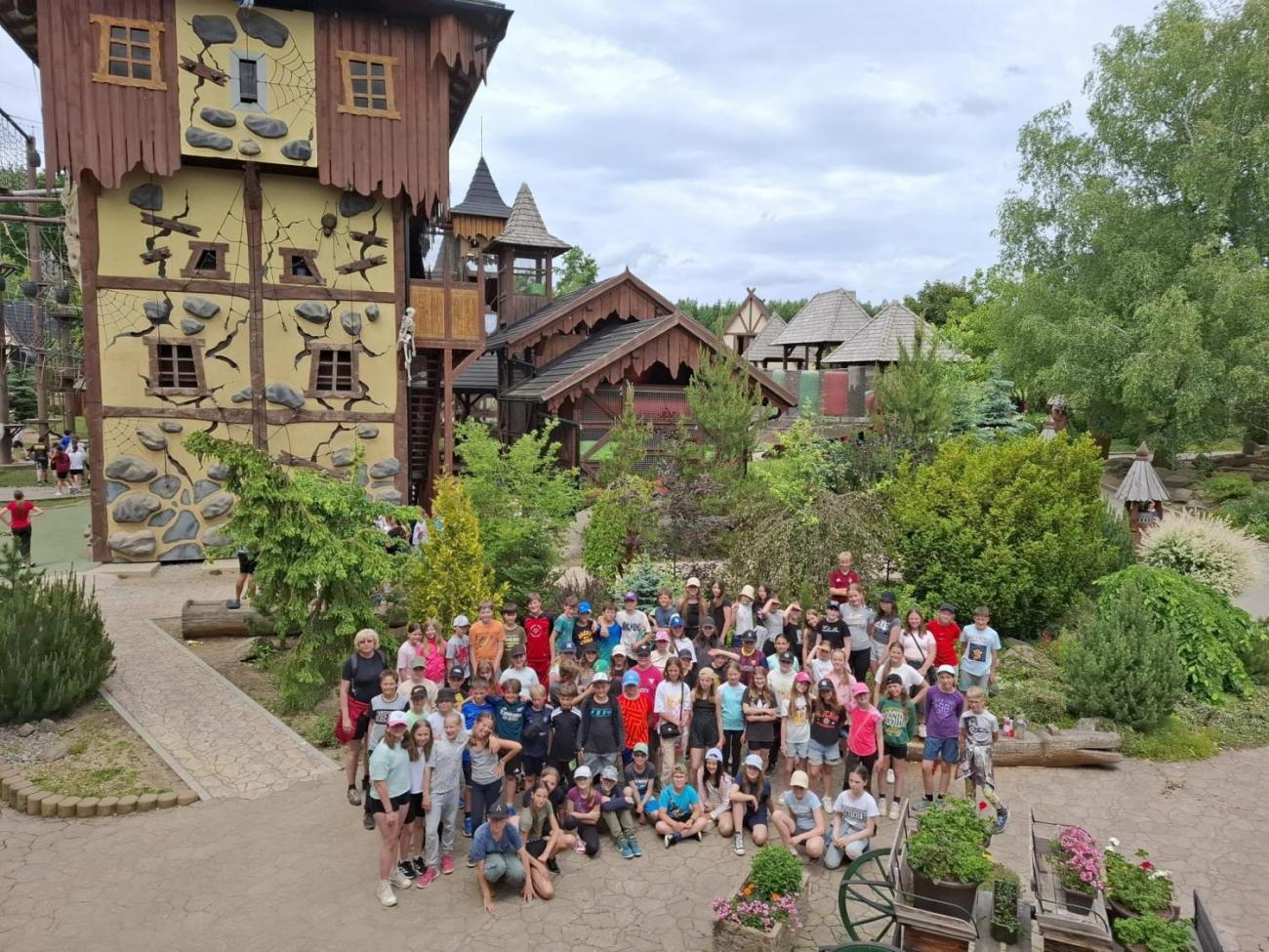 Školní výlet do outdoorového resortu Březová  5.A a 5.B