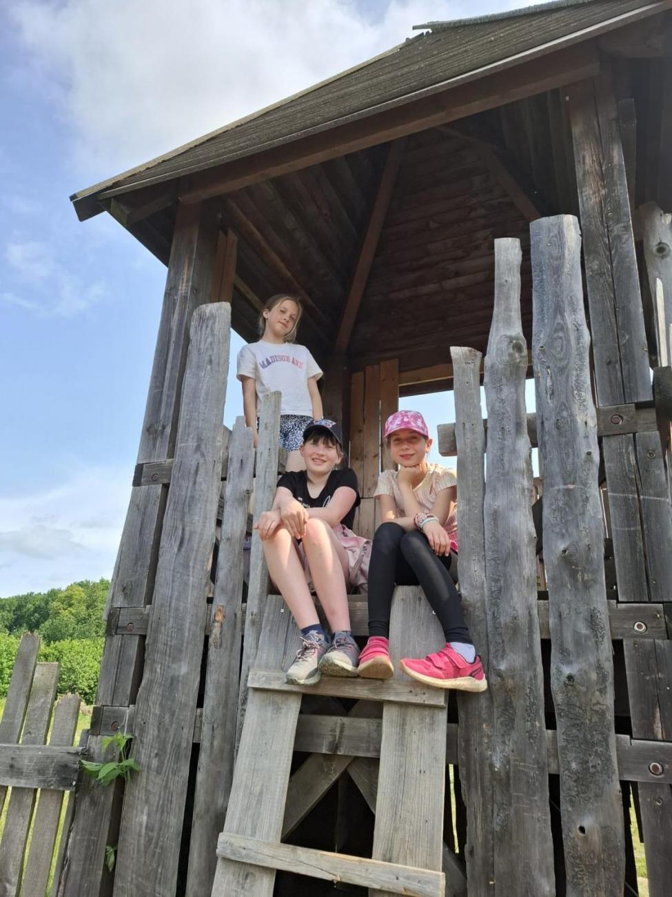 Školní výlet do outdoorového resortu Březová  5.A a 5.B