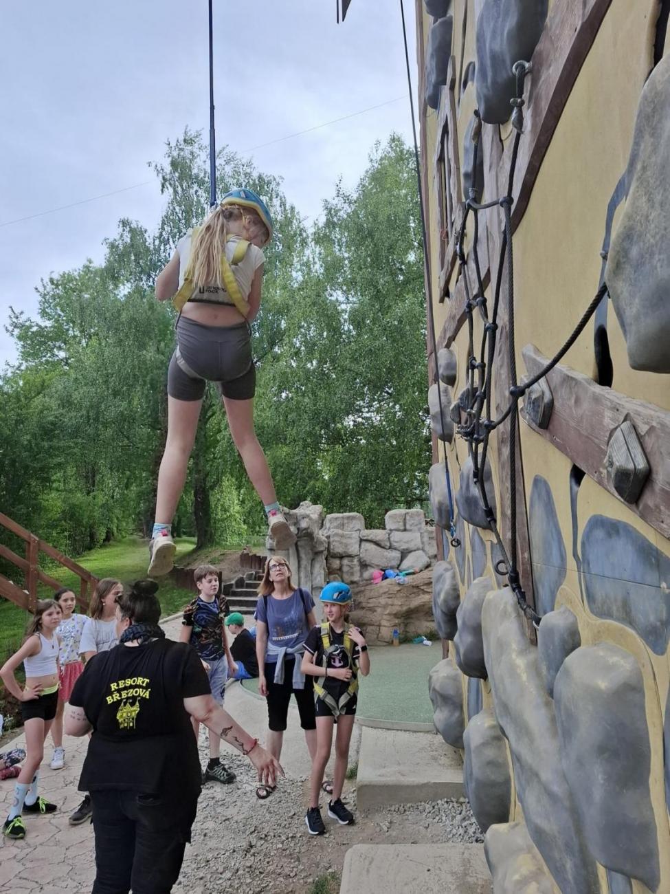 Školní výlet do outdoorového resortu Březová  5.A a 5.B