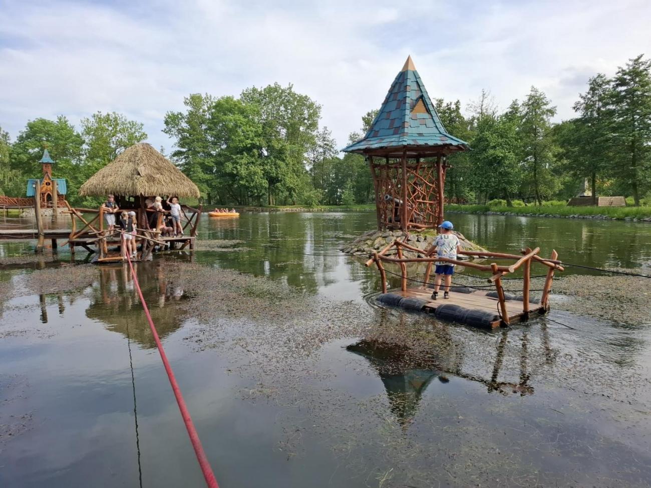 Školní výlet do outdoorového resortu Březová  5.A a 5.B