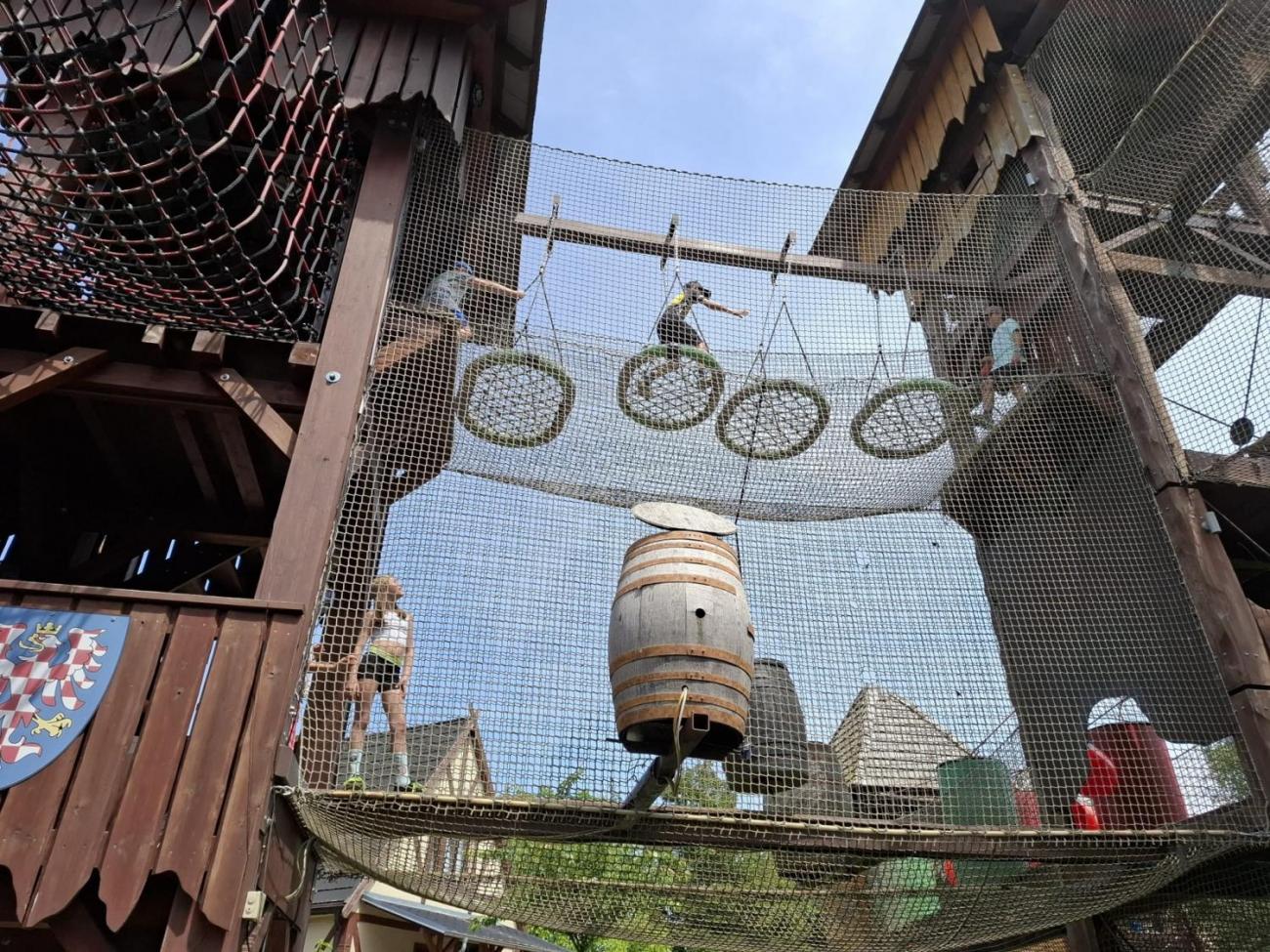 Školní výlet do outdoorového resortu Březová  5.A a 5.B