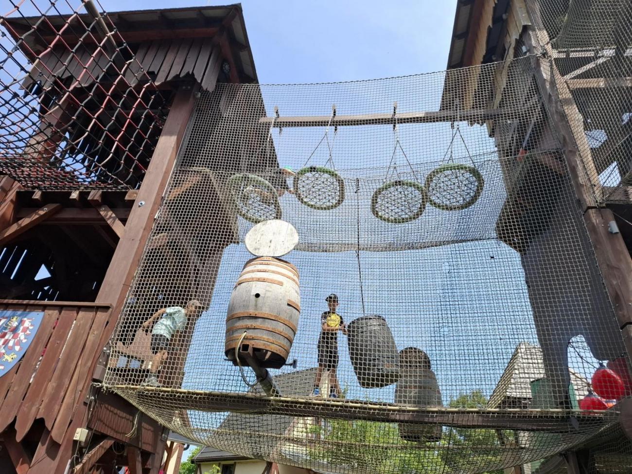 Školní výlet do outdoorového resortu Březová  5.A a 5.B