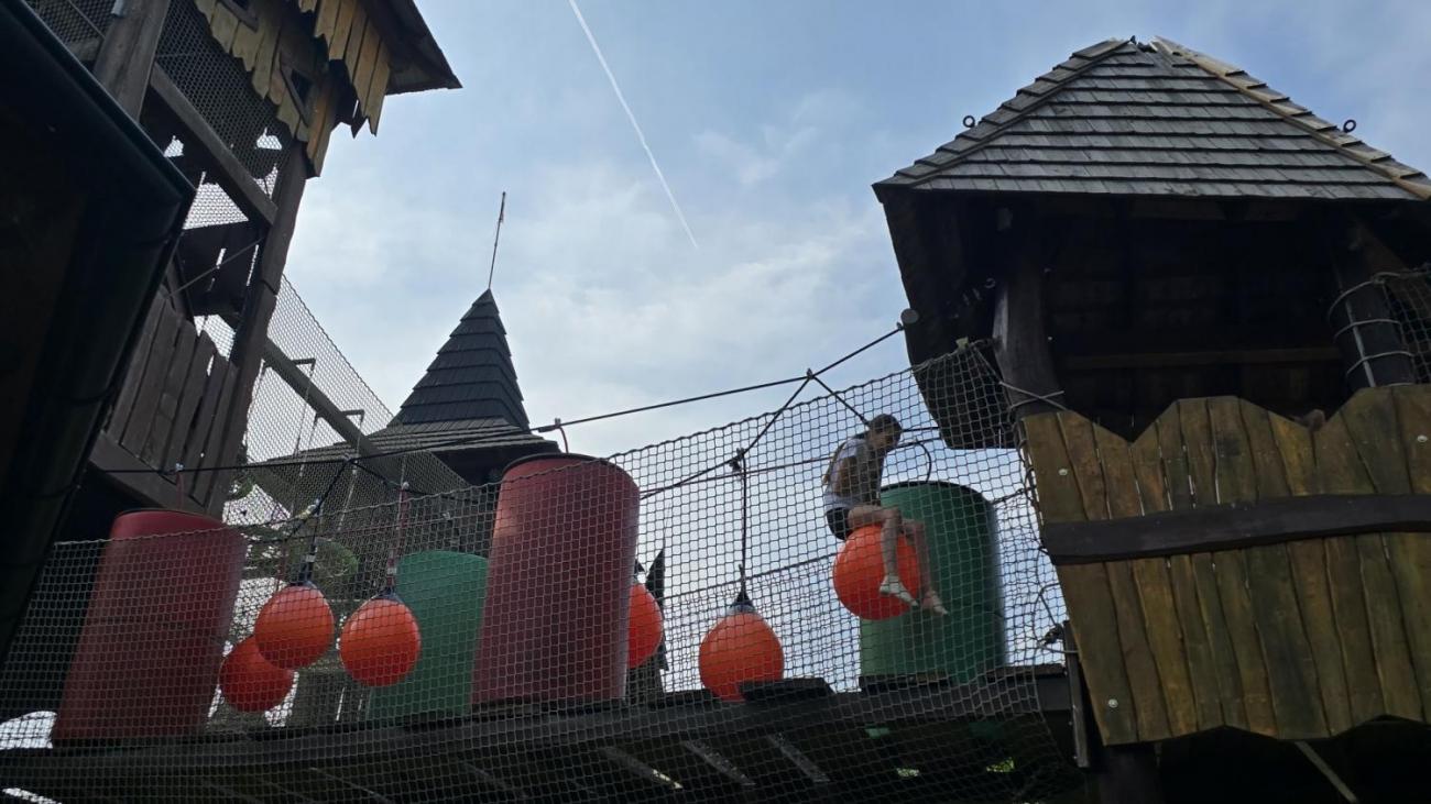 Outdoorové centrum Březová  5.C