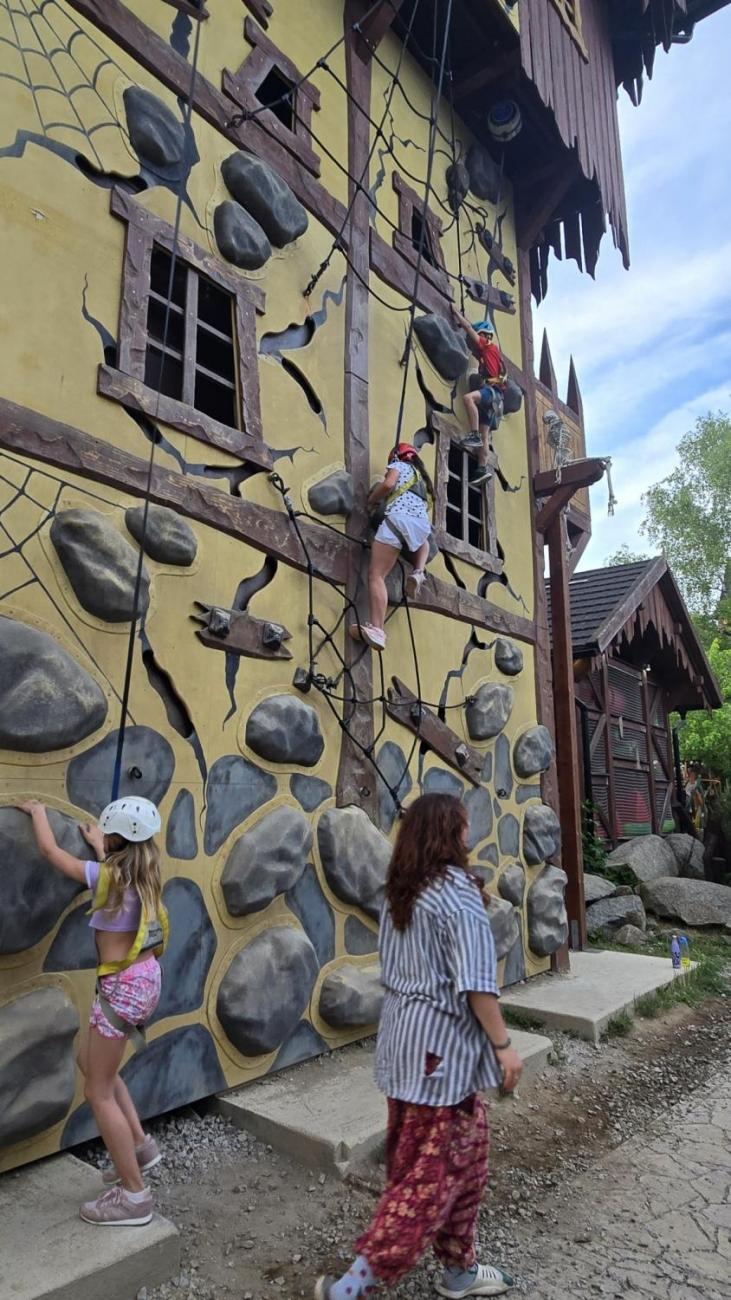 Outdoorové centrum Březová  5.C
