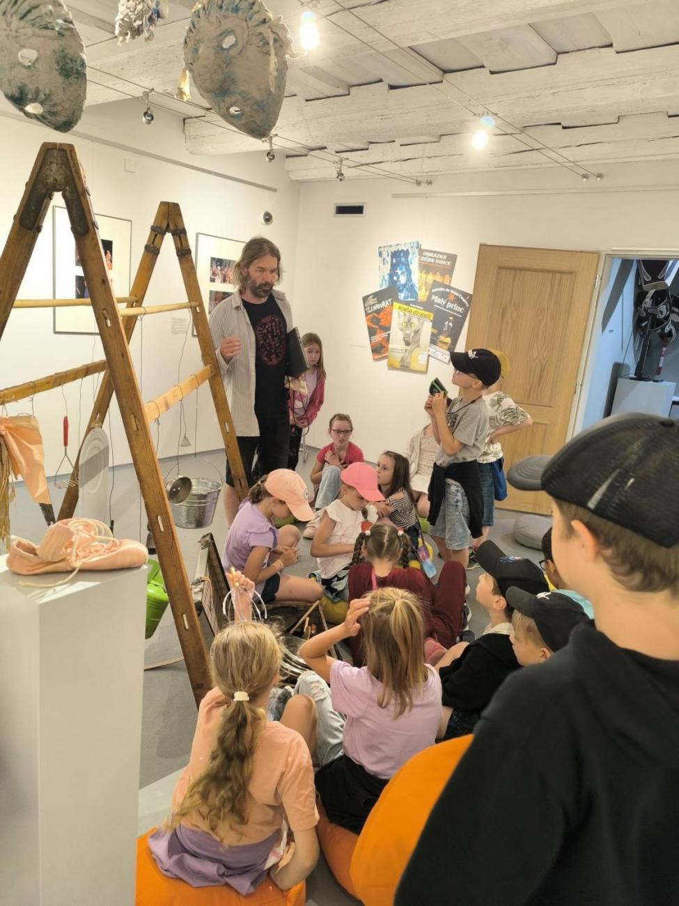 Až za velkou louží  2.A