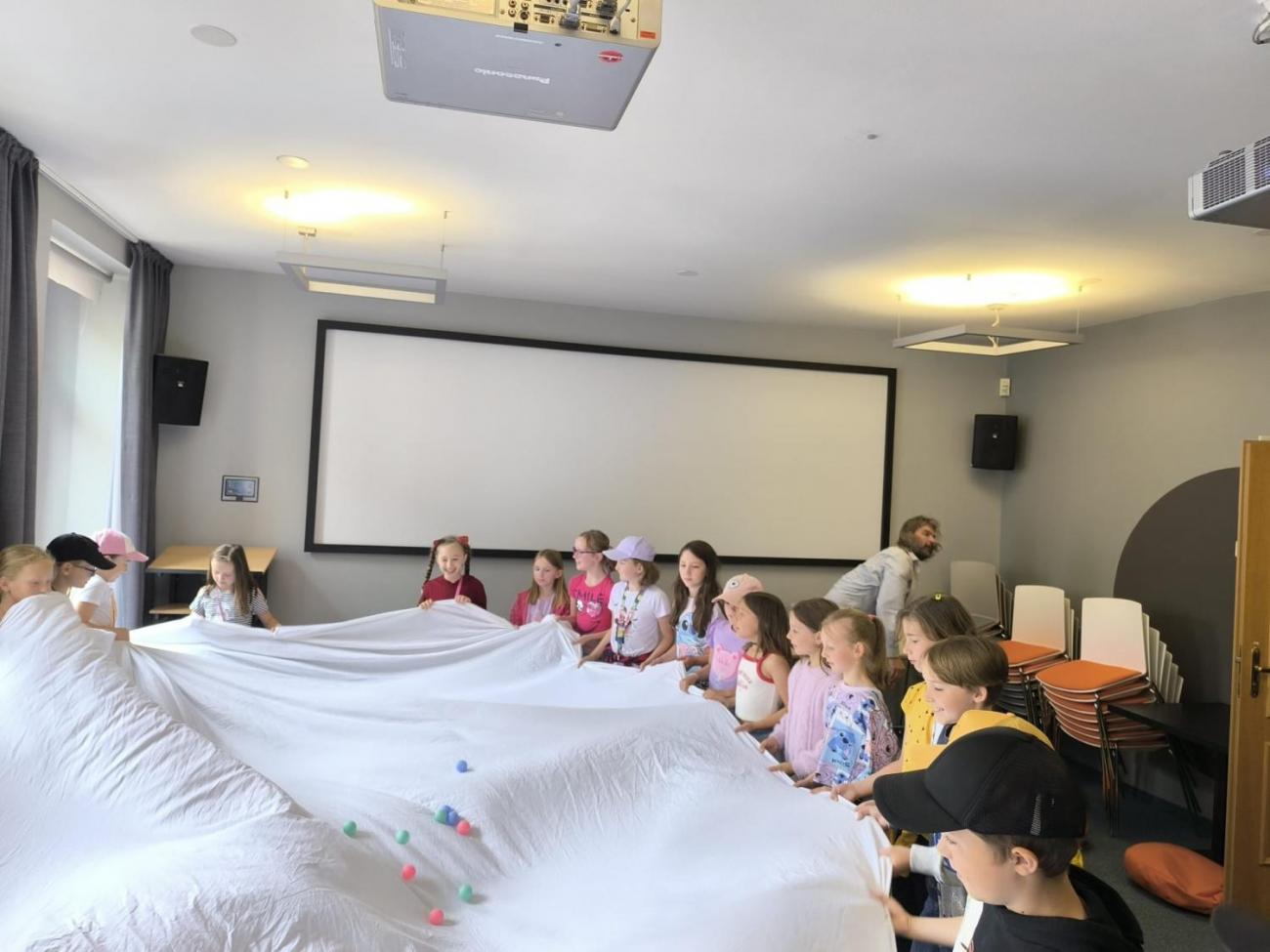 Až za velkou louží  2.A