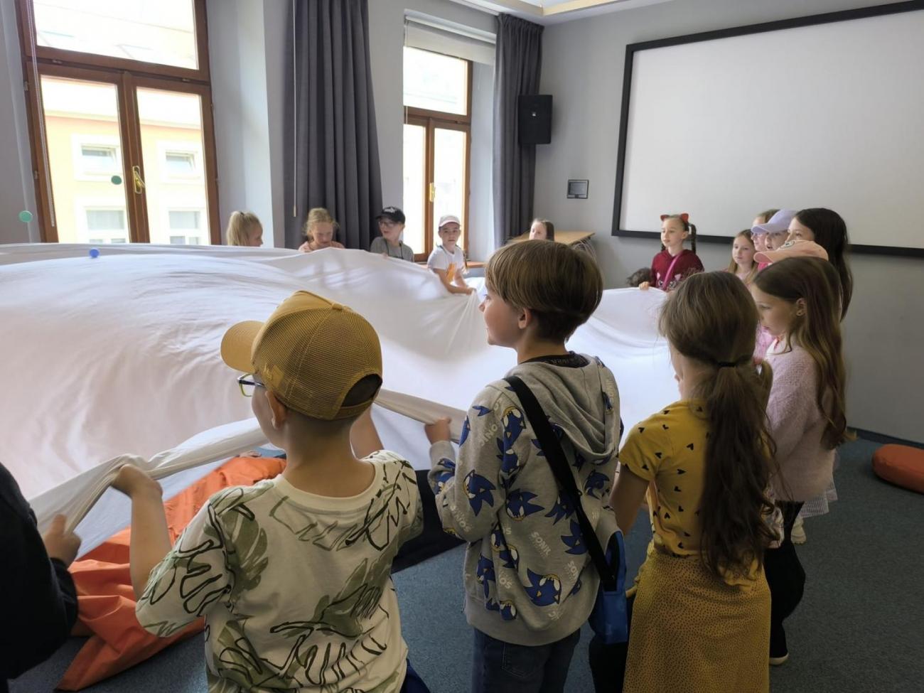 Až za velkou louží  2.A