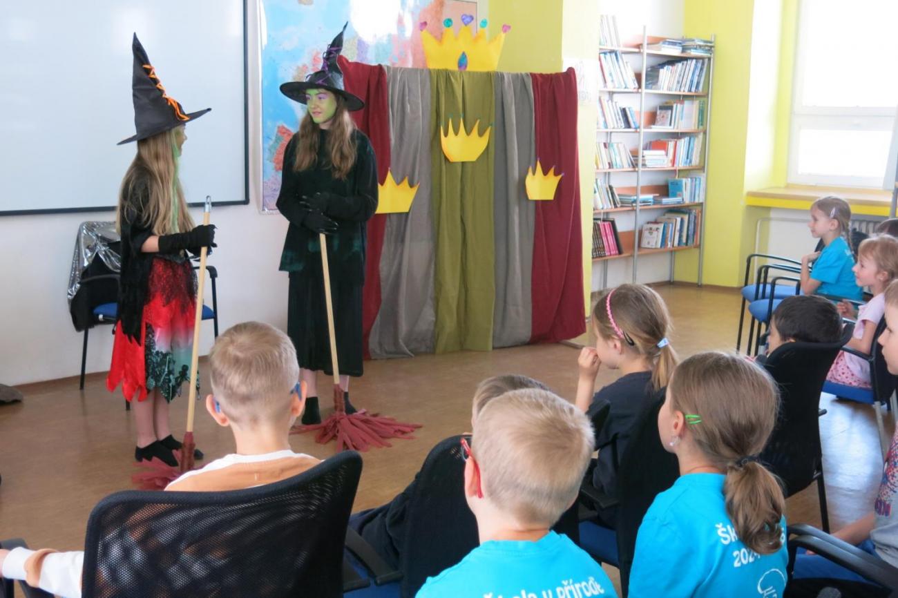 Divadelní představení "Dva tovaryši"