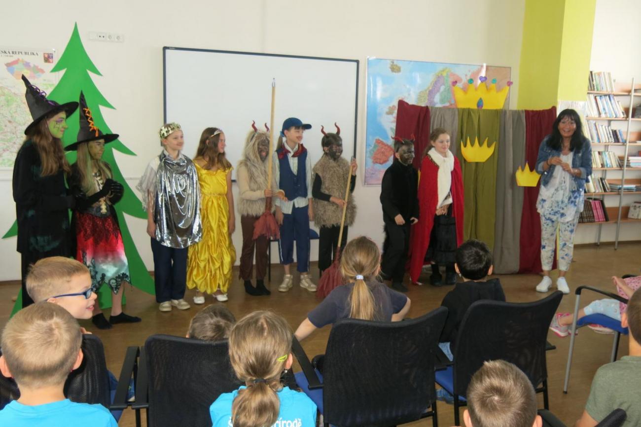 Divadelní představení "Dva tovaryši"