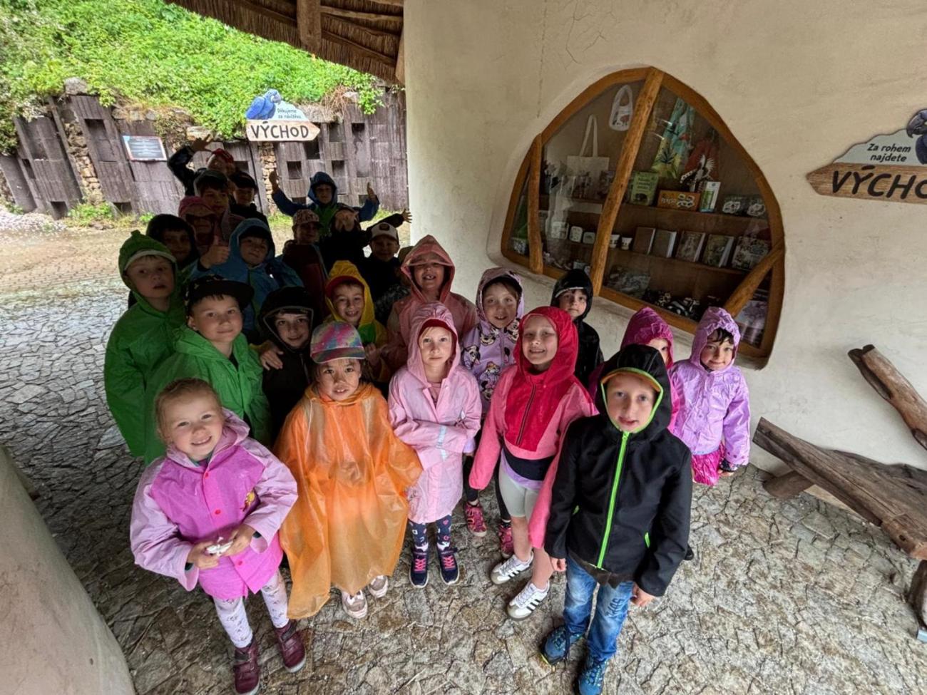 1.B - Návštěva zoologické zahrady s deváťáky