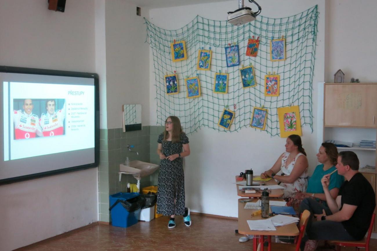 Deváťáci prezentují své ročníkové práce