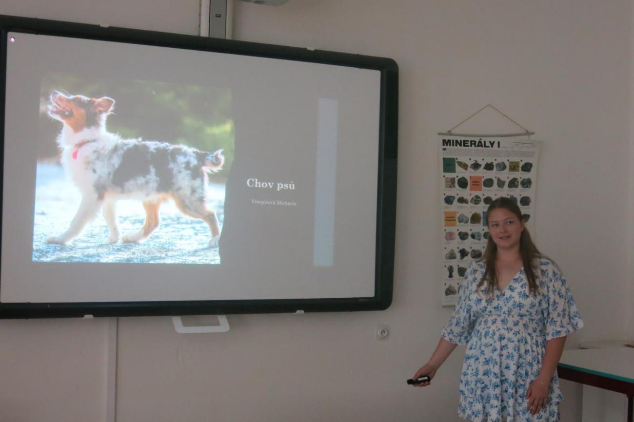 Deváťáci prezentují své ročníkové práce